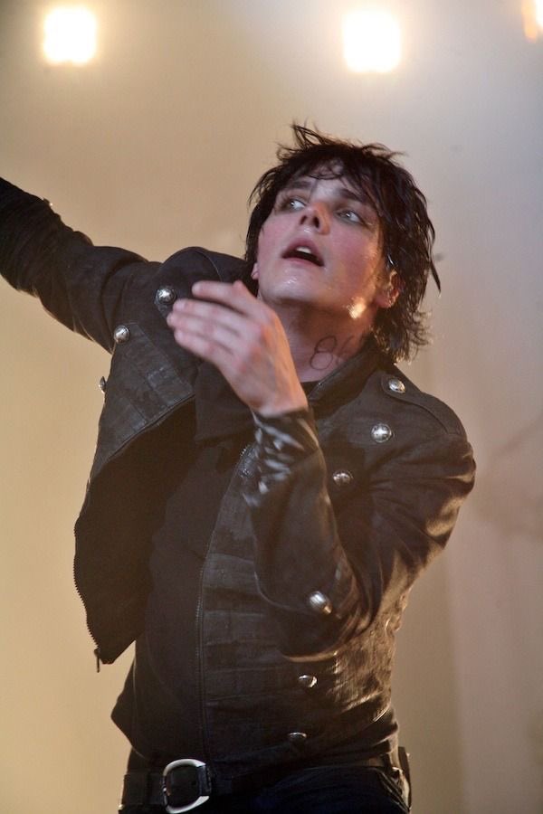 ℎ𝑜𝑛𝑒𝑦*:･ﾟ✧*:･ﾟ tweet media