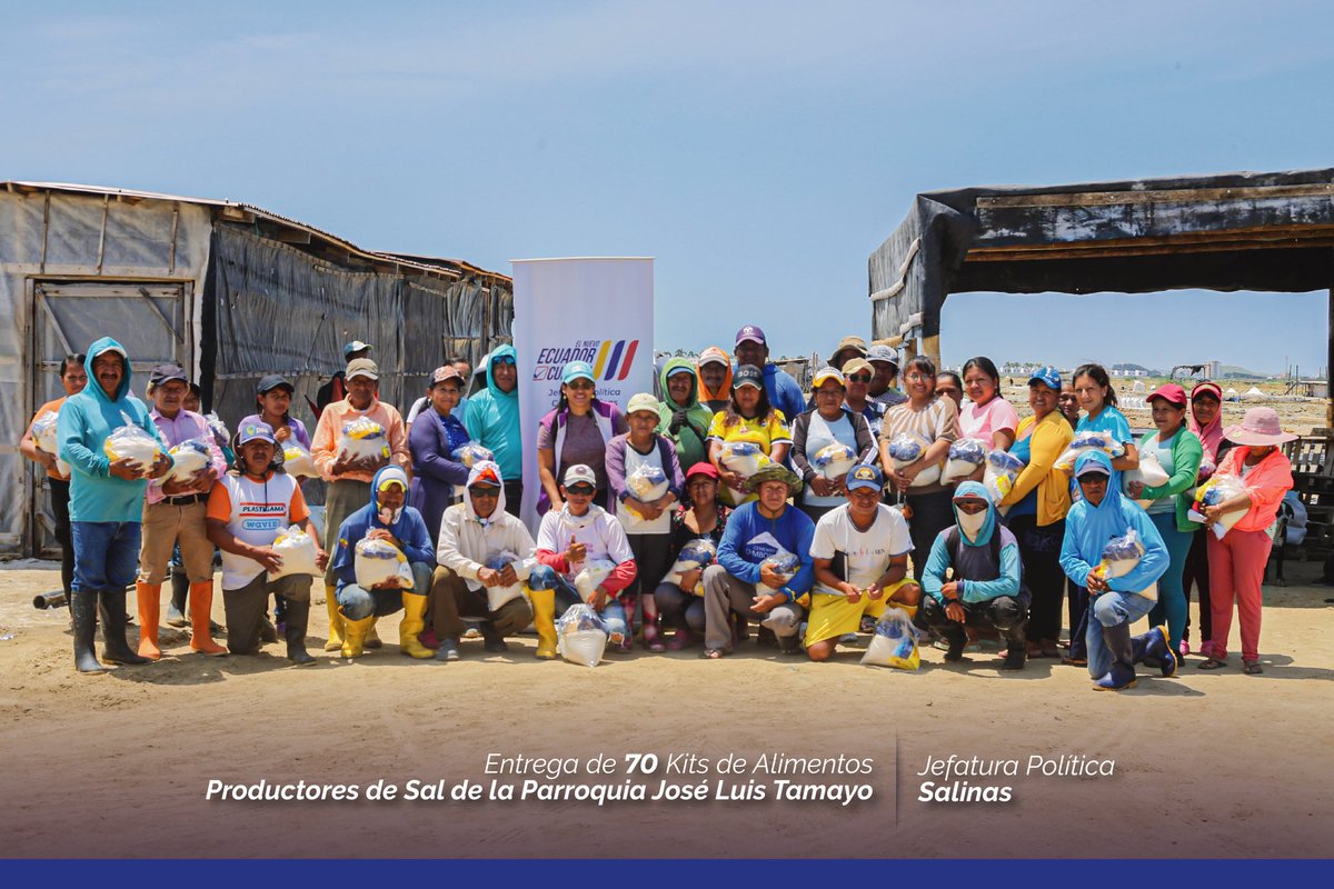 AnaLeonOk's tweet photo. ✅ 70 productores de sal de la parroquia #JoséLuisTamayo recibieron kits de alimentos, gracias al apoyo del Gobierno Nacional, a través de la Jefatura Política de Salinas.

Este aporte beneficia a los artesanos afectados por la etapa invernal, brindando alivio a sus familias. https://t.co/IK5TvpVjVc