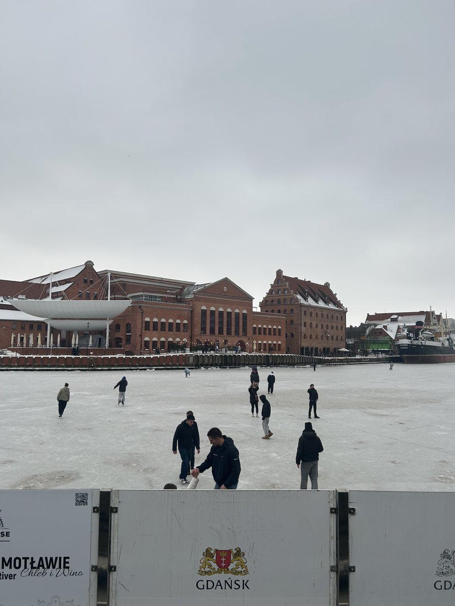 GuyCooper0's tweet photo. #Gdansk https://t.co/HpT0aTOjHD