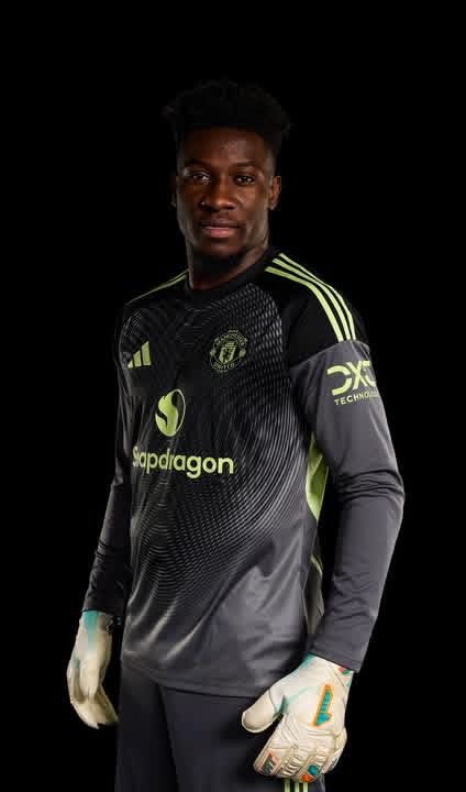 Benjamin tweet media