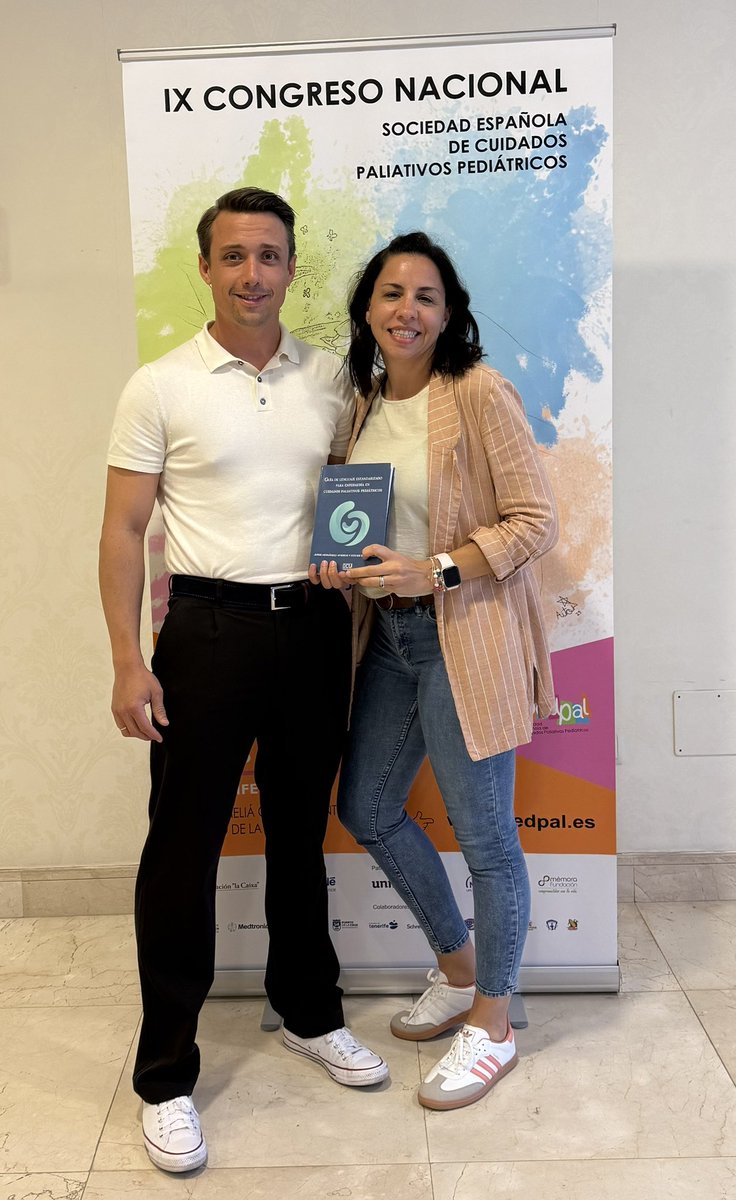 Hoy presentamos la “Guía de lenguaje estandarizado para enfermería en cuidados paliativos pediátricos” en el noveno congreso de paliativos pediátricos que se realiza en Tenerife.

Un paso más hacia unos cuidados basados en un lenguaje común y centrados en niños y familias