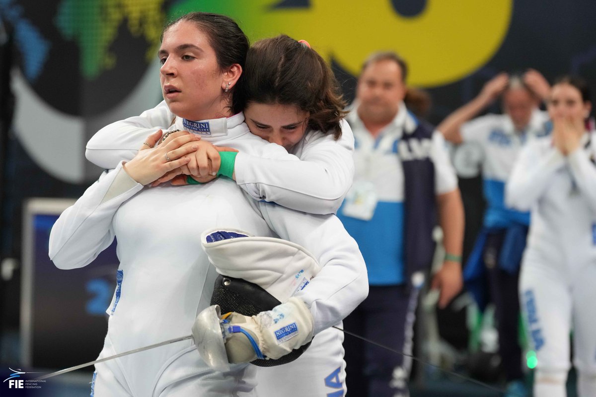 FIE_fencing's tweet image. Highlights from the Rio Junior &amp;amp; Cadet World Championships 🇧🇷🤺

⚔️ Junior Women’s Team Epee ⚔️

📸 Bizzi / Augusto Bizzi &amp;amp; Eva Pavia &amp;amp; Luca Pagliaricci  &amp;amp; Zsolt Nekifor

#esgrima #fencing #escrime #riodejaneiro #brasil