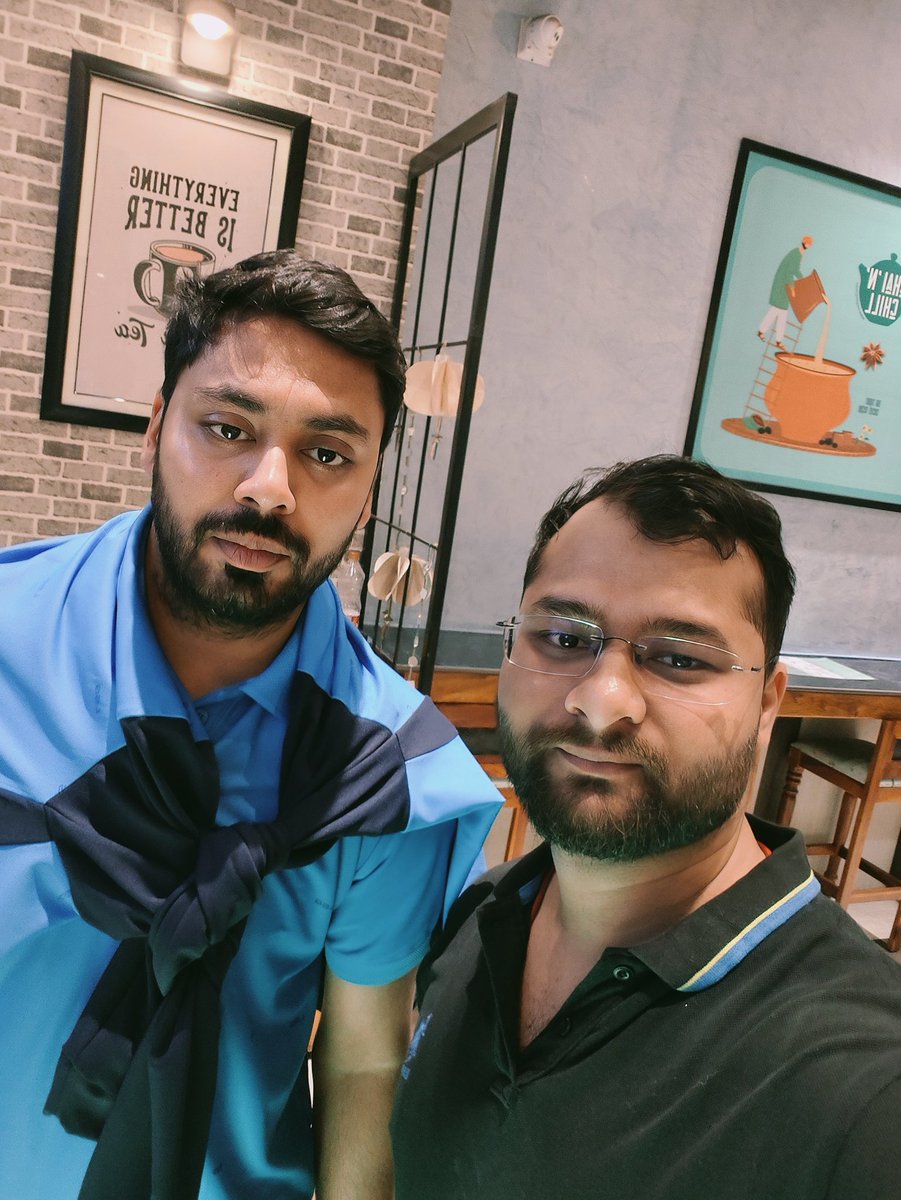 Without a helmet at non striker end <a href="/Avesh_6/">Avesh Khan</a> is a bigger finisher than david miller 
#KKRvsLSG
#mukulchoudhary 
#aveshkhan