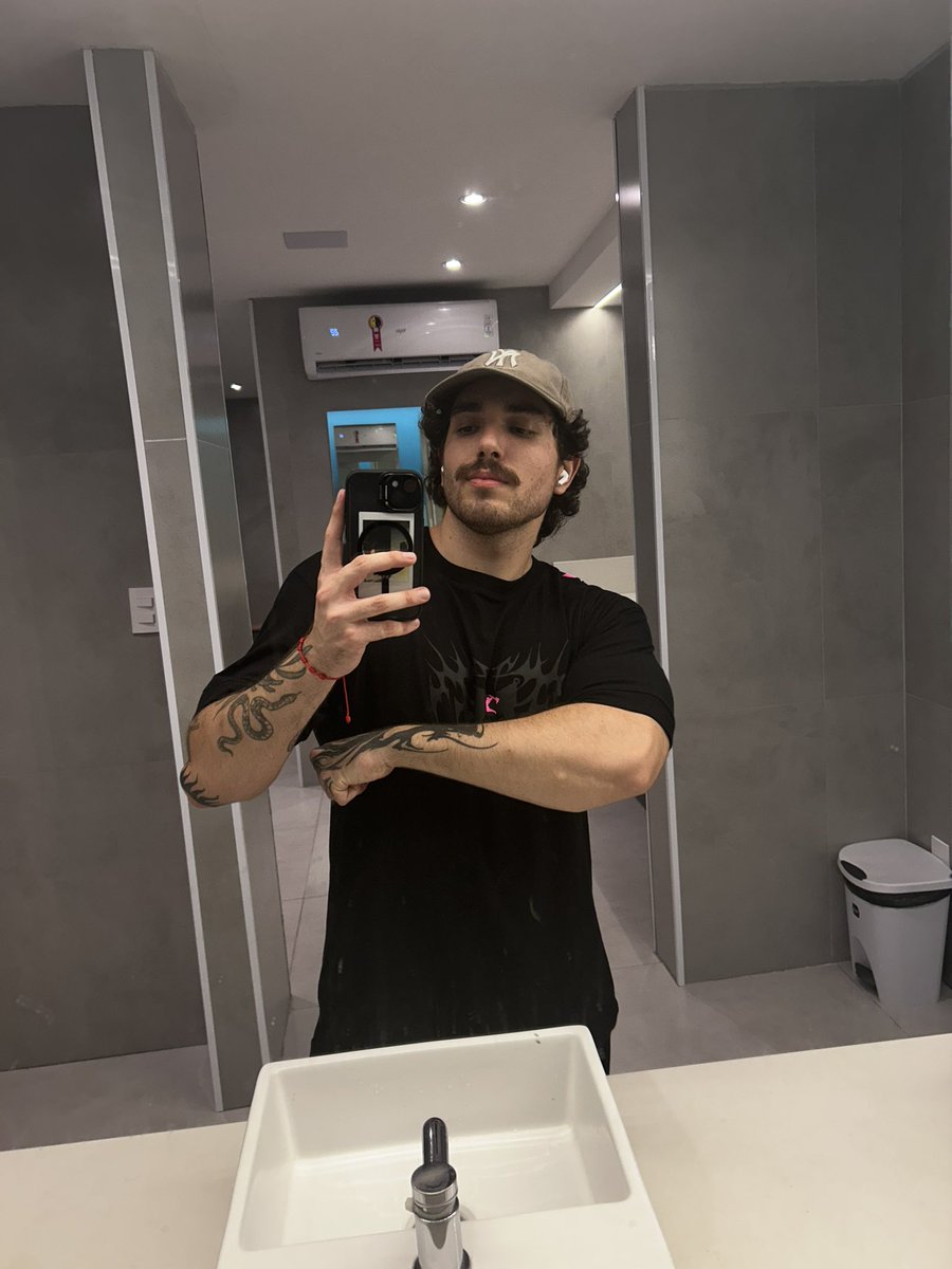 Lorem Ipsum da Silva tweet media