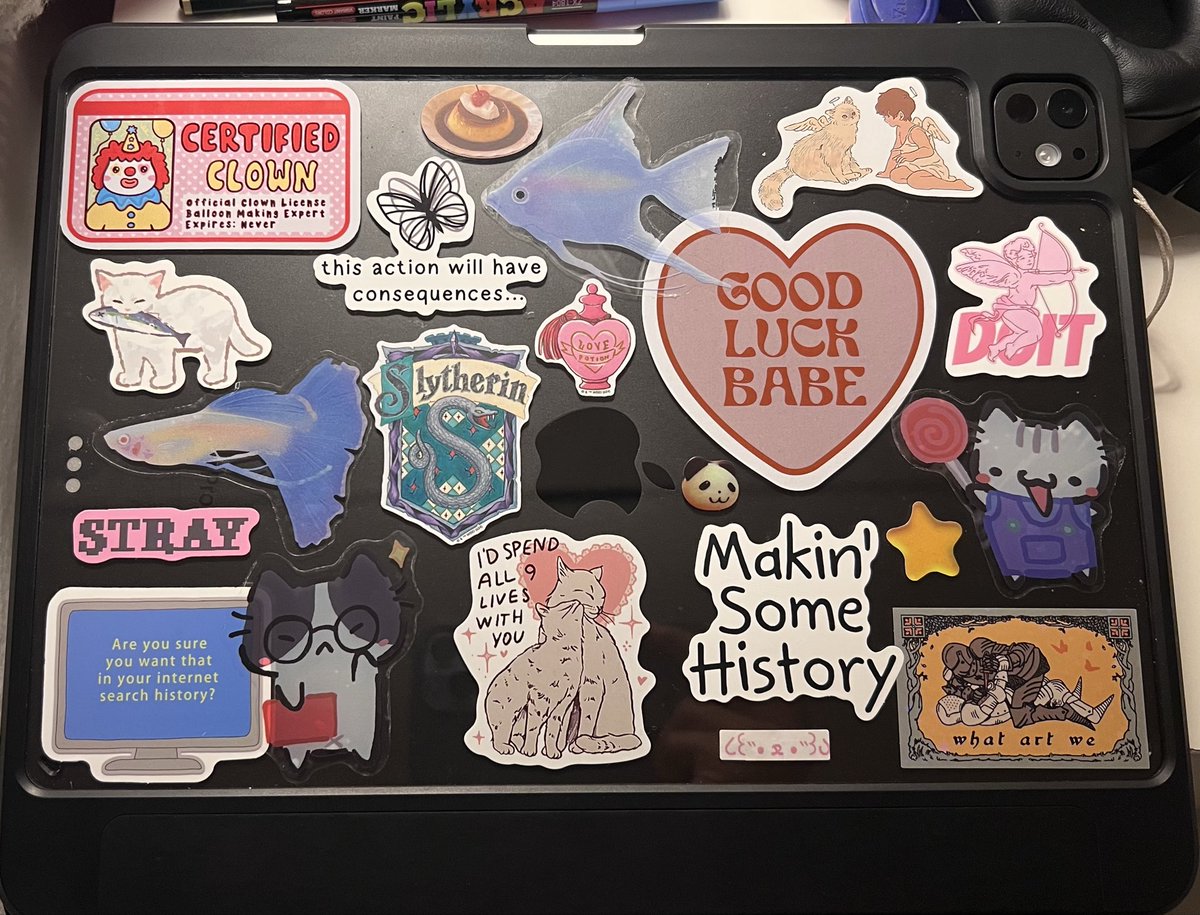 سراب tweet media