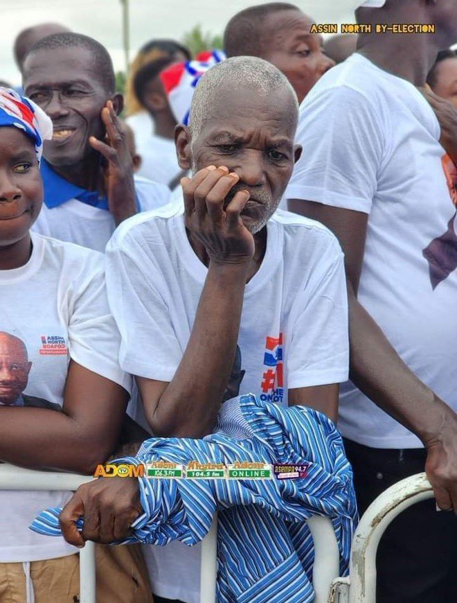 dumevi_promise's tweet photo. Mahama wants to worry us !
🤣🤣🤣

Fuel prices reduction whiles Russia-Ukraine , US-Israel-Iran people are still fighting?
Ah! mahama paaaaaaa!🤣 https://t.co/fQR6KloiY4