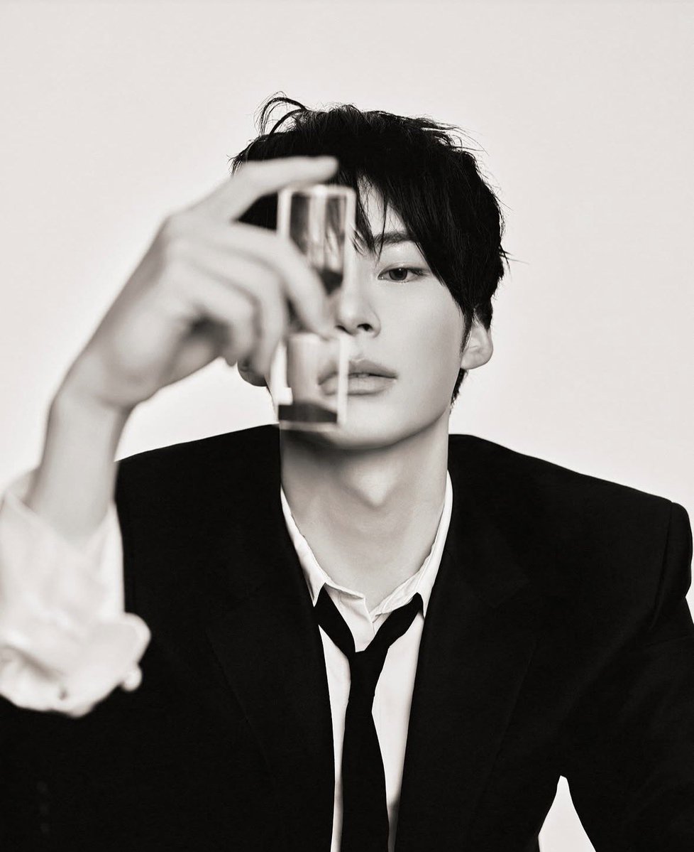 JAY #YUNASICECREAM 🍦 tweet media