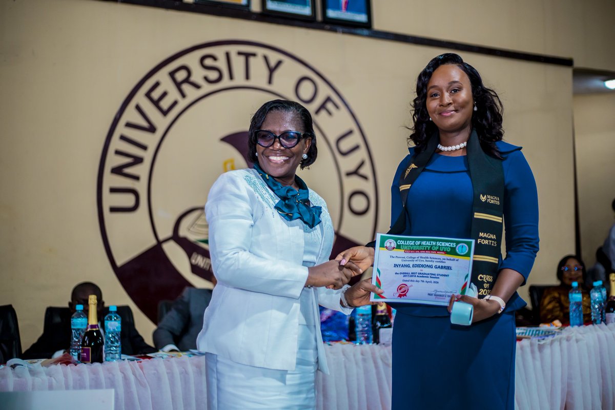 Diddie_Inyang's tweet photo. Mine is a story of grit, courage, consistency and a never give up attitude. And I couldn't have done this without God and everyone that believed and stood with me in this journey.
#MBBS #BGS #MagnaFortis https://t.co/iMwEOMUs4a