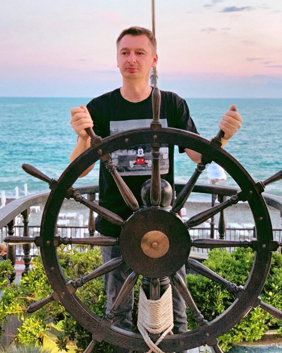 Bobina's tweet photo. Guided by good music 🧭 https://t.co/IcsV7KjMPM