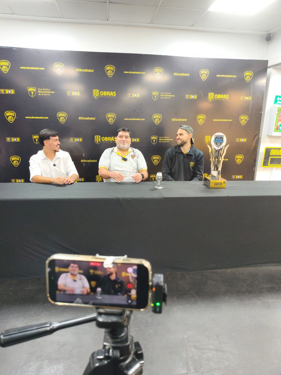 Uno Contra Uno 🏀 #UCUPlay tweet media