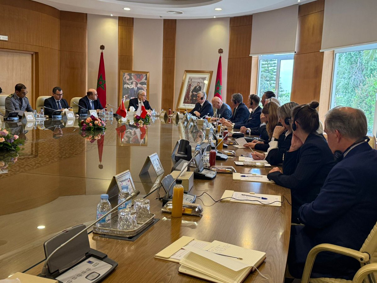 KOMARMIES's tweet image. 🇵🇱🤝🇲🇦 #Morocco #Poland 

#Polish Minister Tomasz Siemoniak and Deputy Minister Marcin Bosacki met today in Rabat, with Morocco's Minister of National Defense, Abdellatif Loudiyi. 

The delegation was accompanied by Ambassador @Orlowski_tomasz. 

The talks focused on