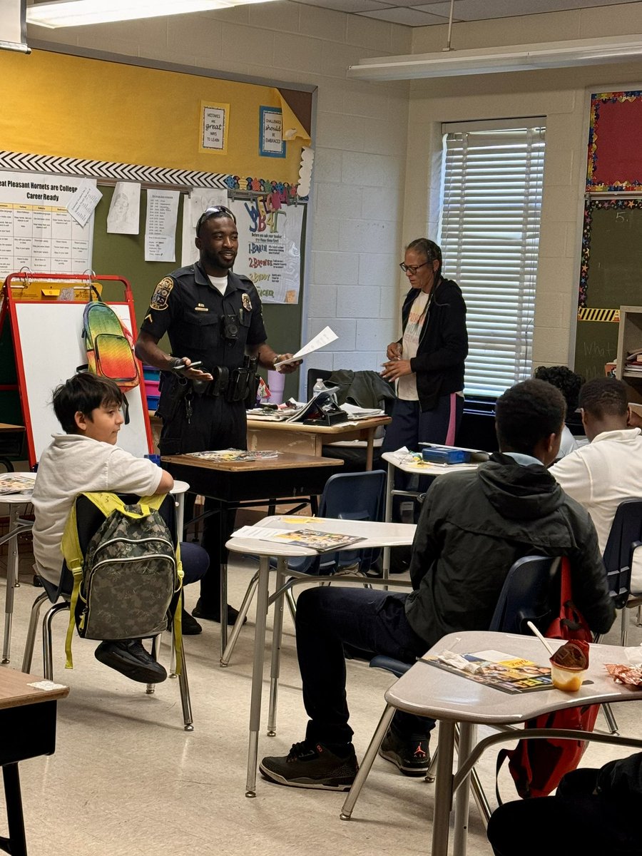 SPPDNews's tweet photo. Huge congrats to Cpl Miller, the new President of the Maryland DARE Officers Association! 🫡

After 5 years of service in PG County, he’s now leading statewide efforts to empower youth and local officers. He’s back teaching lessons at Seat Pleasant Elementary this month too! 📚👮‍♂️ https://t.co/LisxYMDTz4