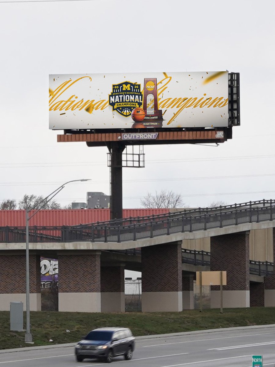 umichbball's tweet photo. Spotted around town 👀 https://t.co/hlfkWJnvMJ