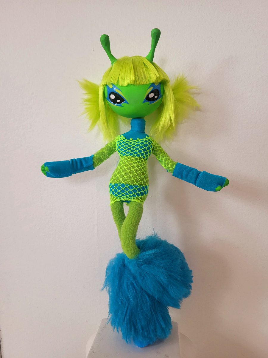 Little Menaces - Alien Zaya
OOAK handmade art doll