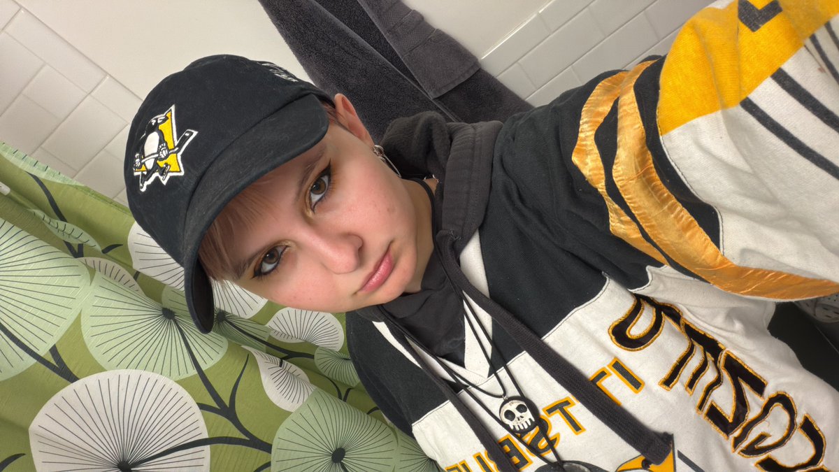 x - kat⁵⁸⁷¹ comms open tweet media