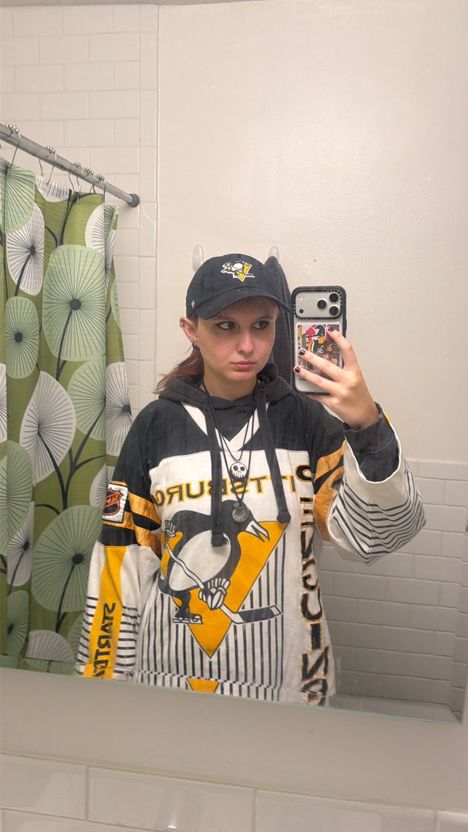 x - kat⁵⁸⁷¹ comms open tweet media