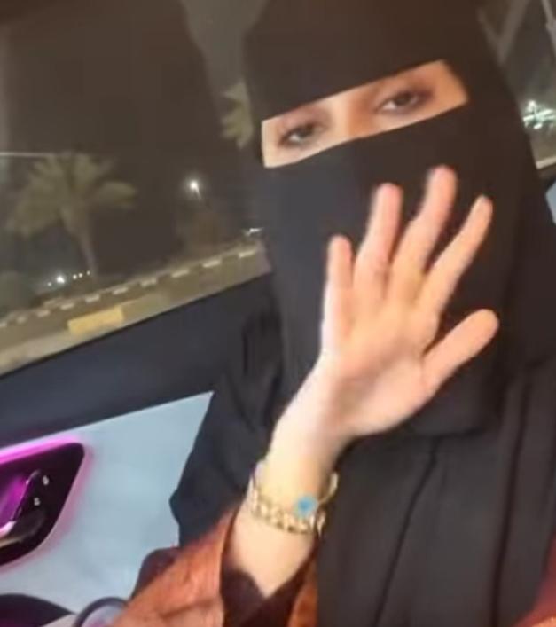 و‏حيـــ❥ــــده🦋 كـاالقمــ🌙ــــر tweet media