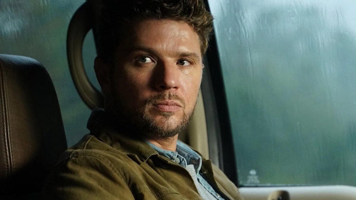 Pitching A Tent tweet media