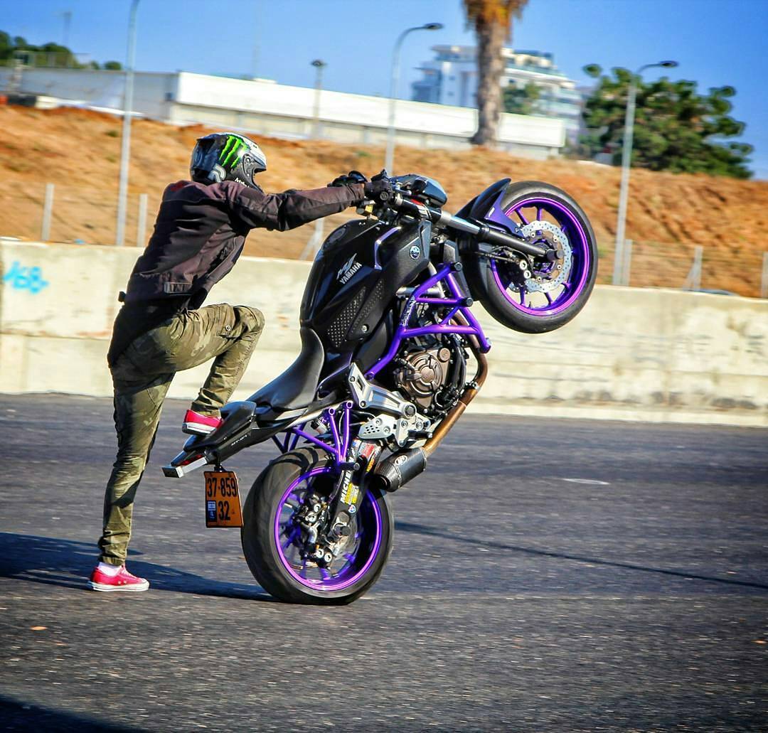 MoreMotorcycles's tweet image. #Yamaha MT
#Stunt