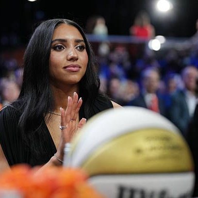 z 🏳️ tweet media