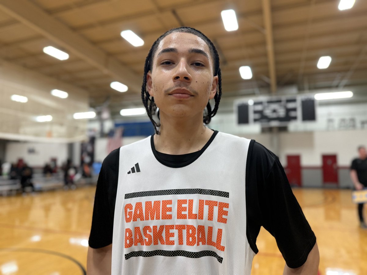 OntheRadarHoops's tweet photo. Jaylen Samuel is capable of spacing the floor and reliably rattling multiple 3-pointers in a game. 

 📌:
@JaylenSamuel3 
@gameeliteatl 
@_joshtec

STORY: https://t.co/ZJUNrkD0mS https://t.co/9dAVLapVns