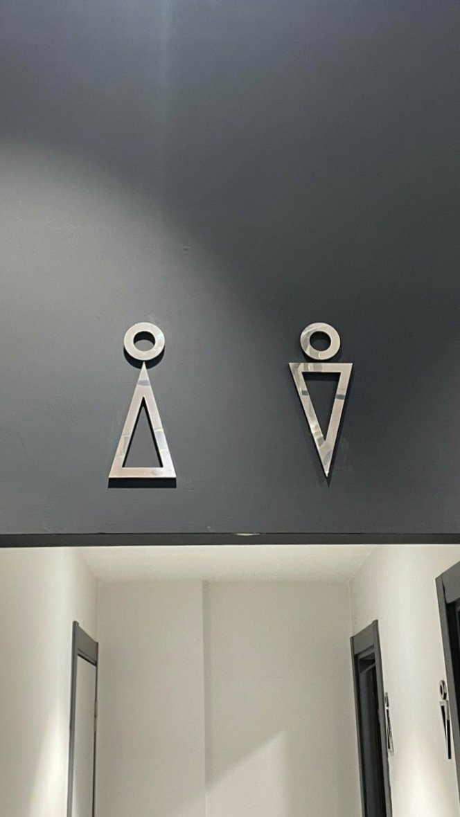 —  λ y d ı η  — tweet media