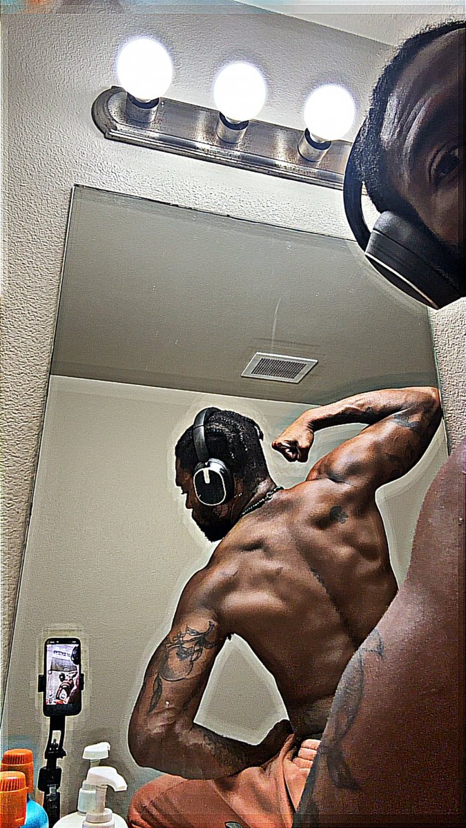 Primetimeshaggin21 tweet media