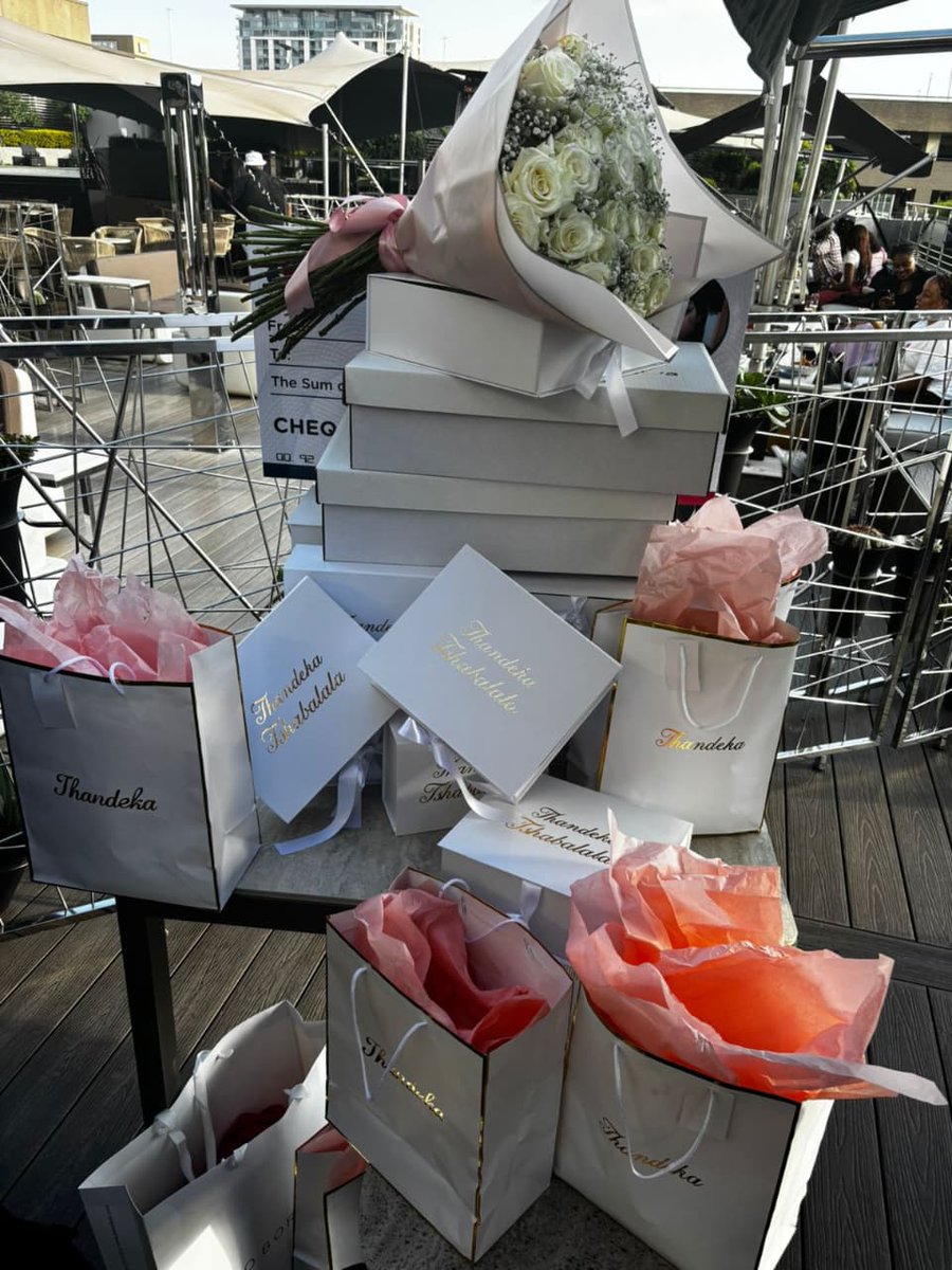 Palesa 😋 🇮🇹 tweet media