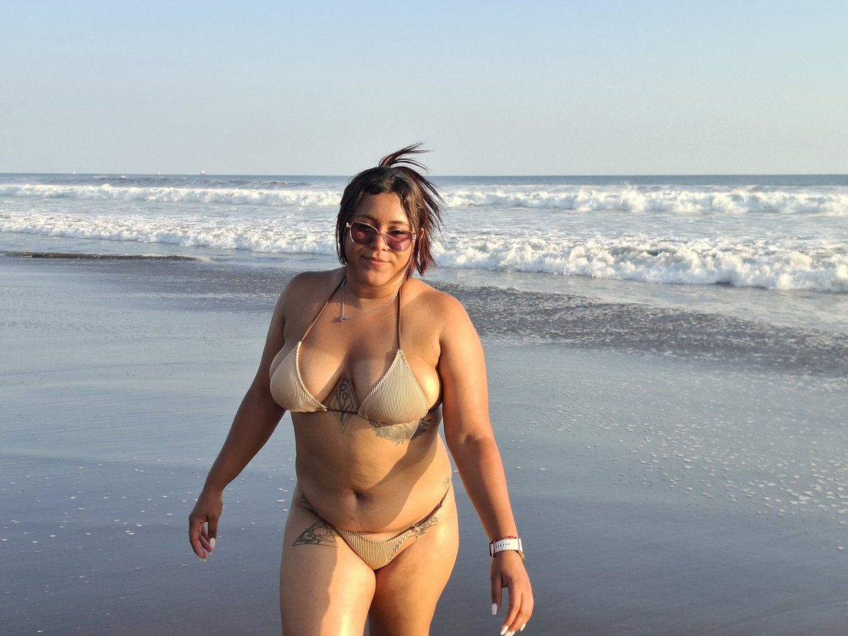 Tua gordinha favorita aparecendo na sua telinha ❤️
......
.
.
.
Lembrando vcs que tenho um grupo vip aqui no X, mais informações chama dm ❤️