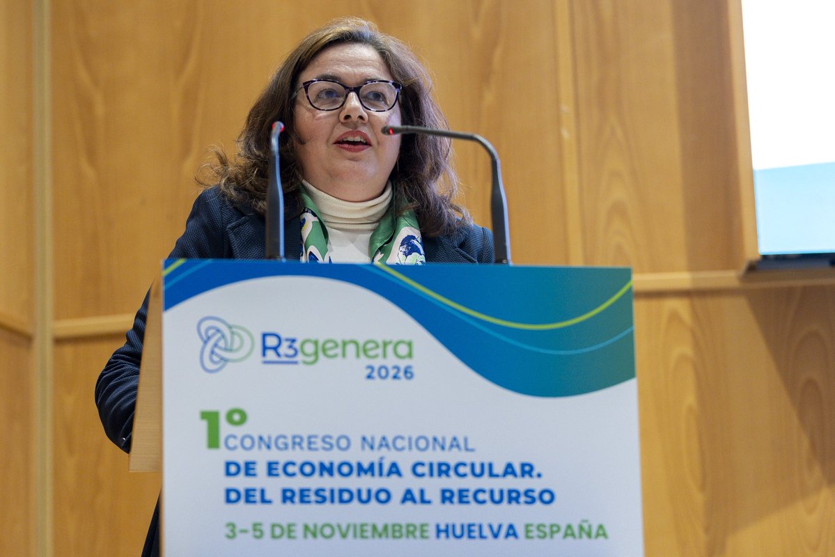 MedioAmbAND's tweet image. La @foehuelva acoge la presentación del I Congreso Nacional de #EconomíaCircular, que se celebra en noviembre.

La directora general de Sostenibilidad Ambiental y Economía Circular ha hablado sobre reducción de residuos, reutilización de materiales y aprovechamiento de recursos.