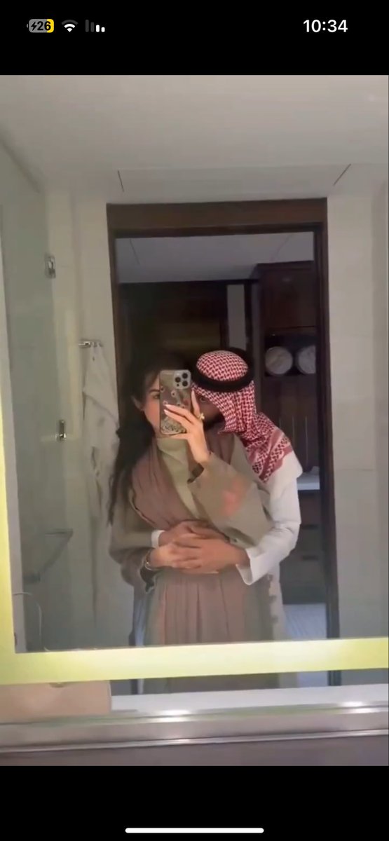 اسماء كاش يد بيد tweet media