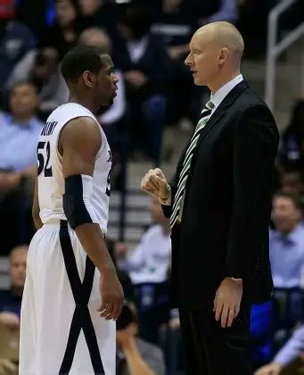 Former Xavier star Tu Holloway will be joining Chris Mack's staff at USF, per source.

Holloway will be the Director of Player Development, reuniting with his former head coach at Xavier.