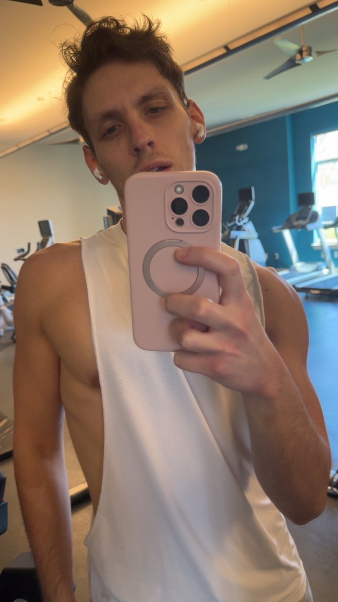 Dee was robbed but hey tl