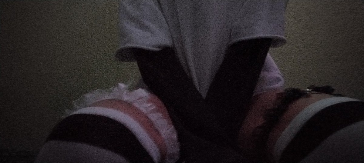 ElUriFem's tweet photo. Que piernotas jeje #femboy https://t.co/Gwz5YIQb2F