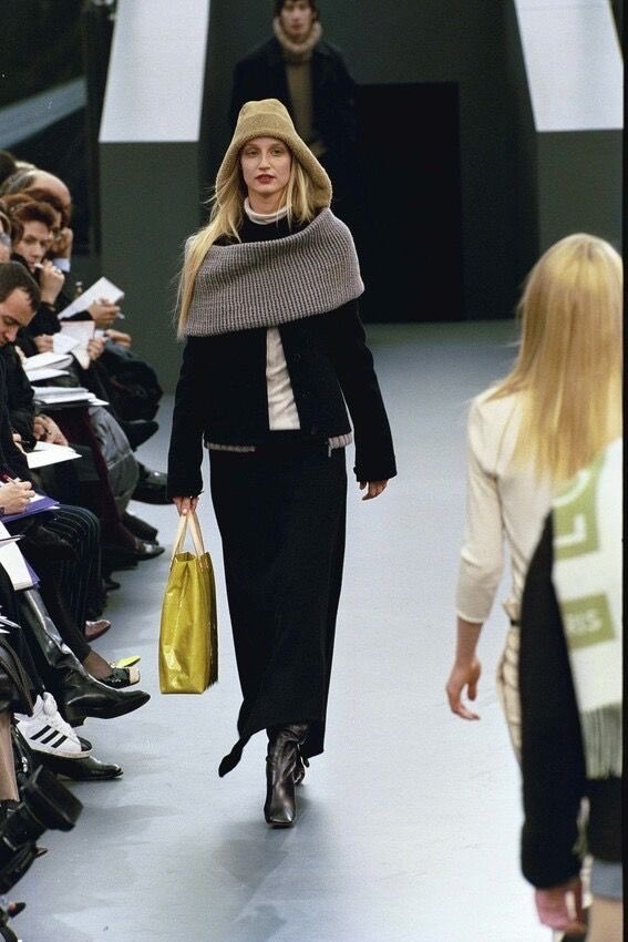 pyerissey's tweet image. louis vuitton fall 1999 rtw