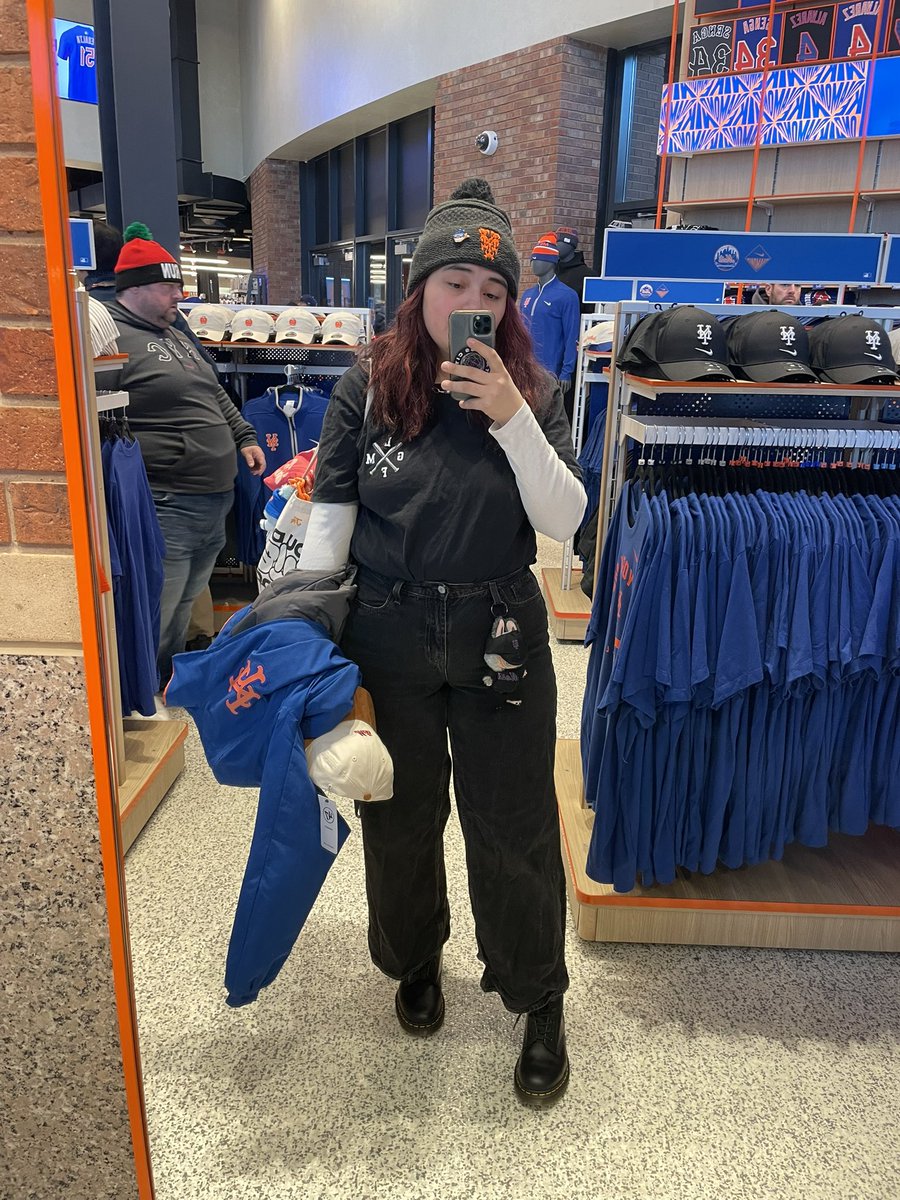 nadia ⋆˚｡⋆⚾︎ tweet media