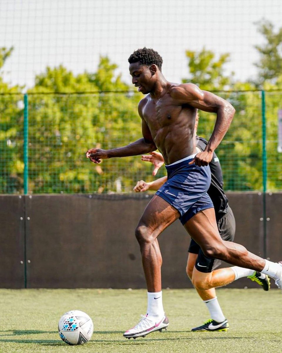 O𝕓𝕚𝕕𝕚🎒 tweet media