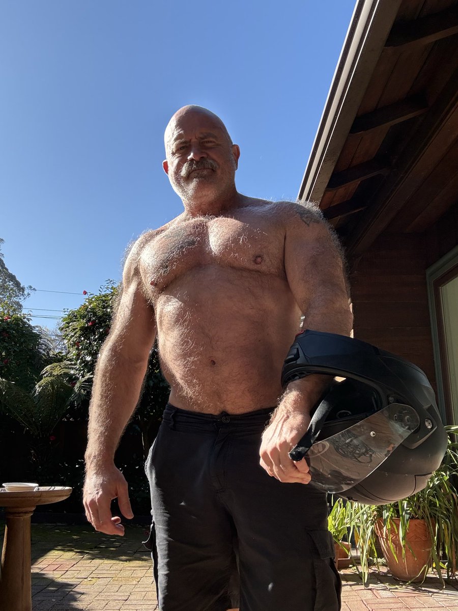 MikeDozer tweet media