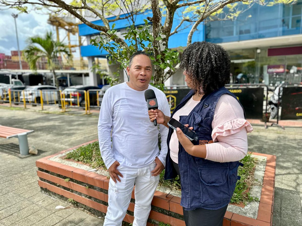 RadNalCo's tweet image. #MiPaís | La Emisora de Paz de Buenaventura 104.9 FM acompañó la Minga de la Memoria en la ciudad, en el marco del Día de la Memoria y la Solidaridad con las Víctimas. Su presencia se sumó a este espacio de encuentro, donde la comunidad se reunió para recordar y honrar a quienes
