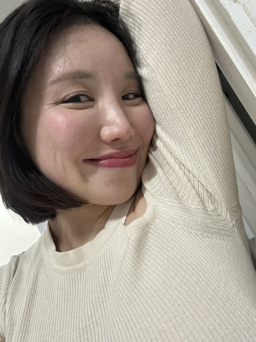 minheesoo128's tweet photo. 🧡💛 https://t.co/WSr8zp3E1O