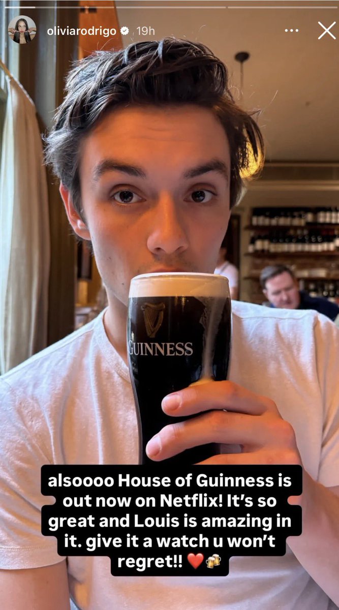 caro | fan account tweet media