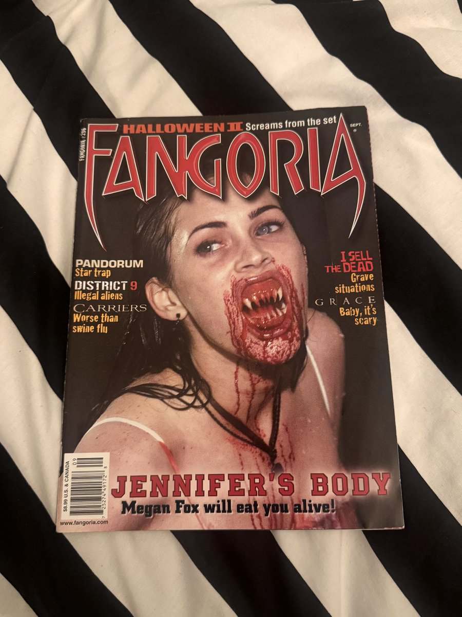 lily🧛🏻‍♀️ tweet media