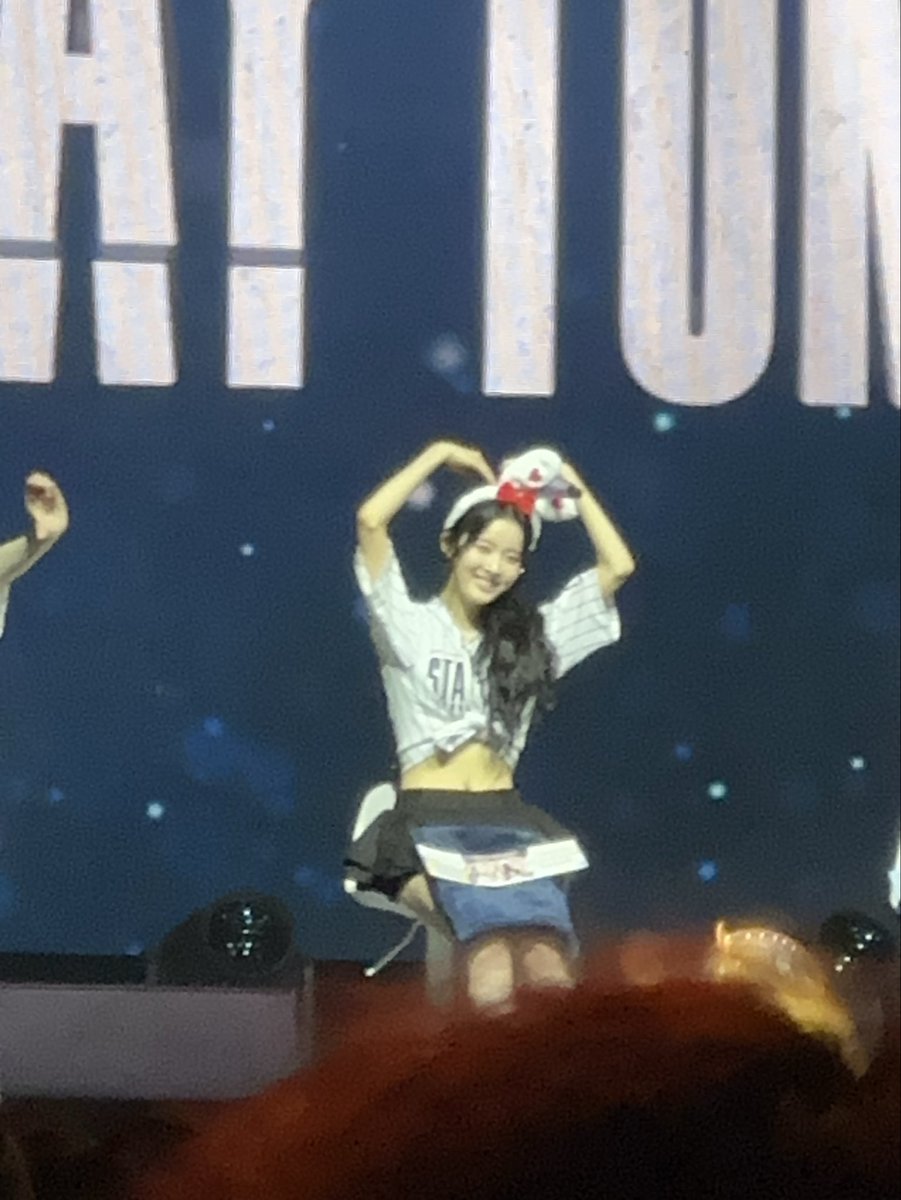 🍿💩(in🪳crocroach font)👹💚 tweet media