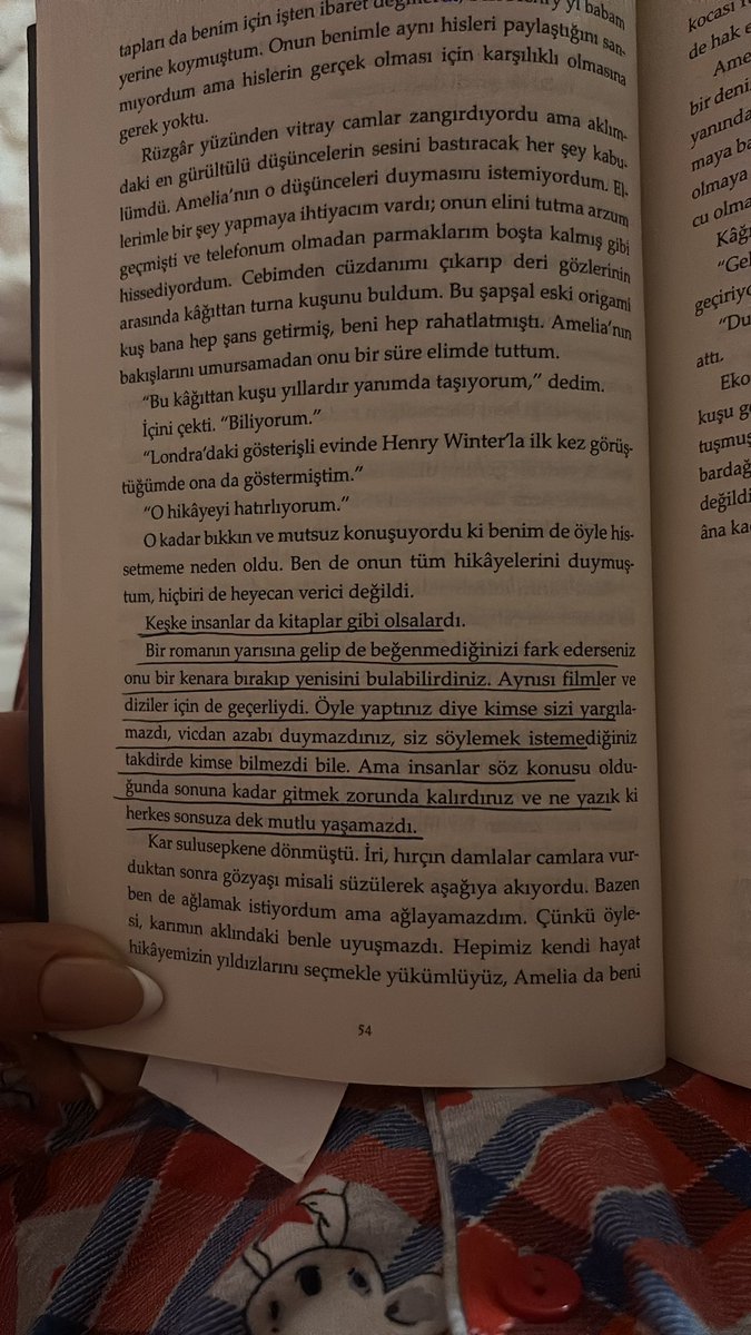 esergulcin1's tweet photo. Taş Kağıt Makas/Alice Feeney https://t.co/sBtJ3ebRNj