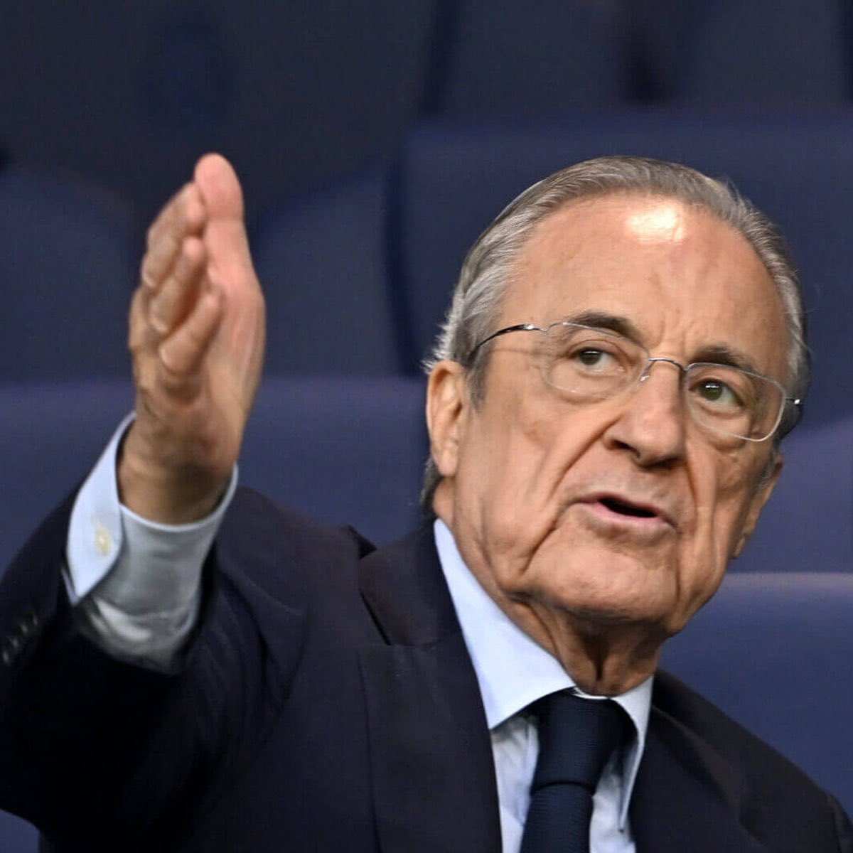 🚨INFO RIVAL: Barcelone a PORTÉ PLAINTE auprès de l'UEFA contre L'ARBITRAGE après leur défaite contre l'Atlético.‼️

🤔 En Liga ils défendent les arbitres, en Champions League ils portent plainte.

⚠️ RAPPEL: Le Barça a PAYÉ le Vice-Président des arbitres en Liga pendant 18ans.