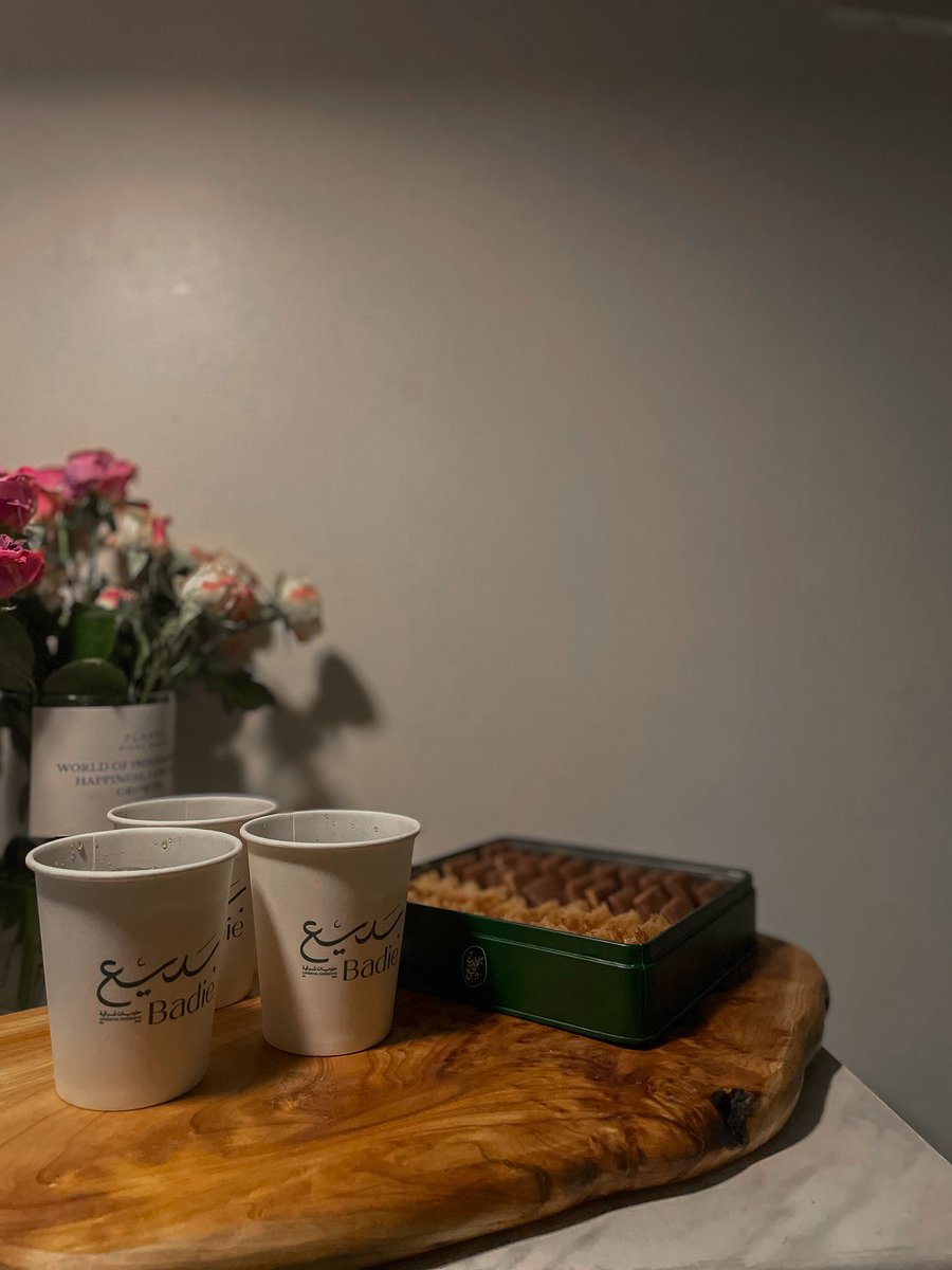 ᗷᗪOOᖇ . ♪ ☕︎︎ tweet media