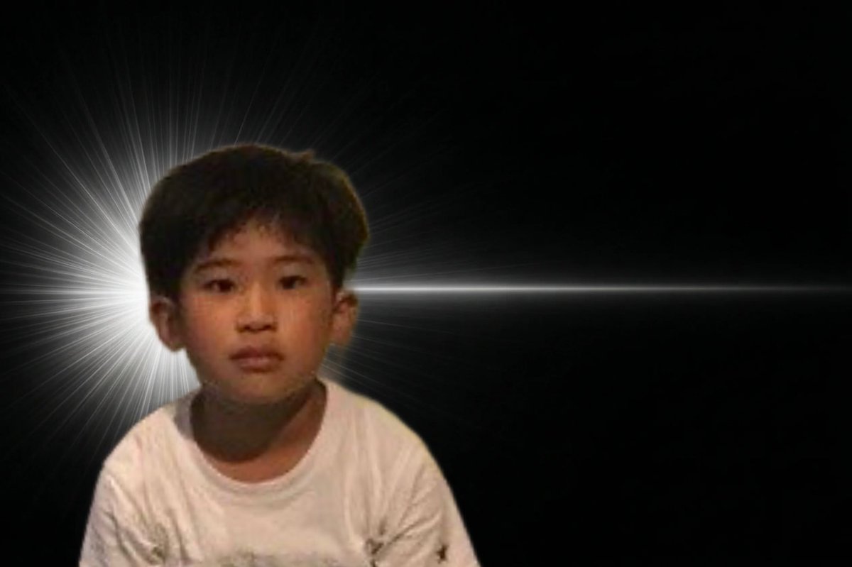 えびこ tweet media