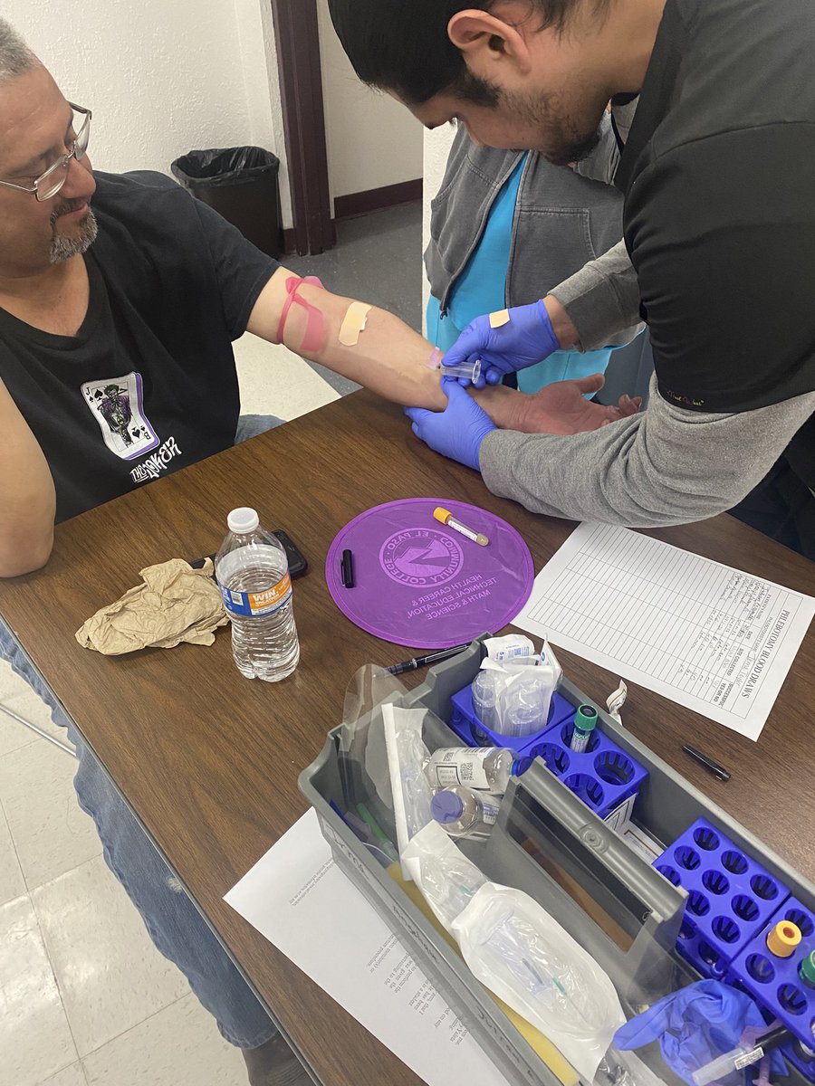 YCLC_EDUCATION's tweet image. 💉 Hands-On Learning in Action at YCLC! 💪

Our Phlebotomy students are leveling up their skills.
They are currently training in Basic Life Support (BLS) while also getting real practice with their venipuncture (“pokes”)—building confidence, precision, and professionalism!