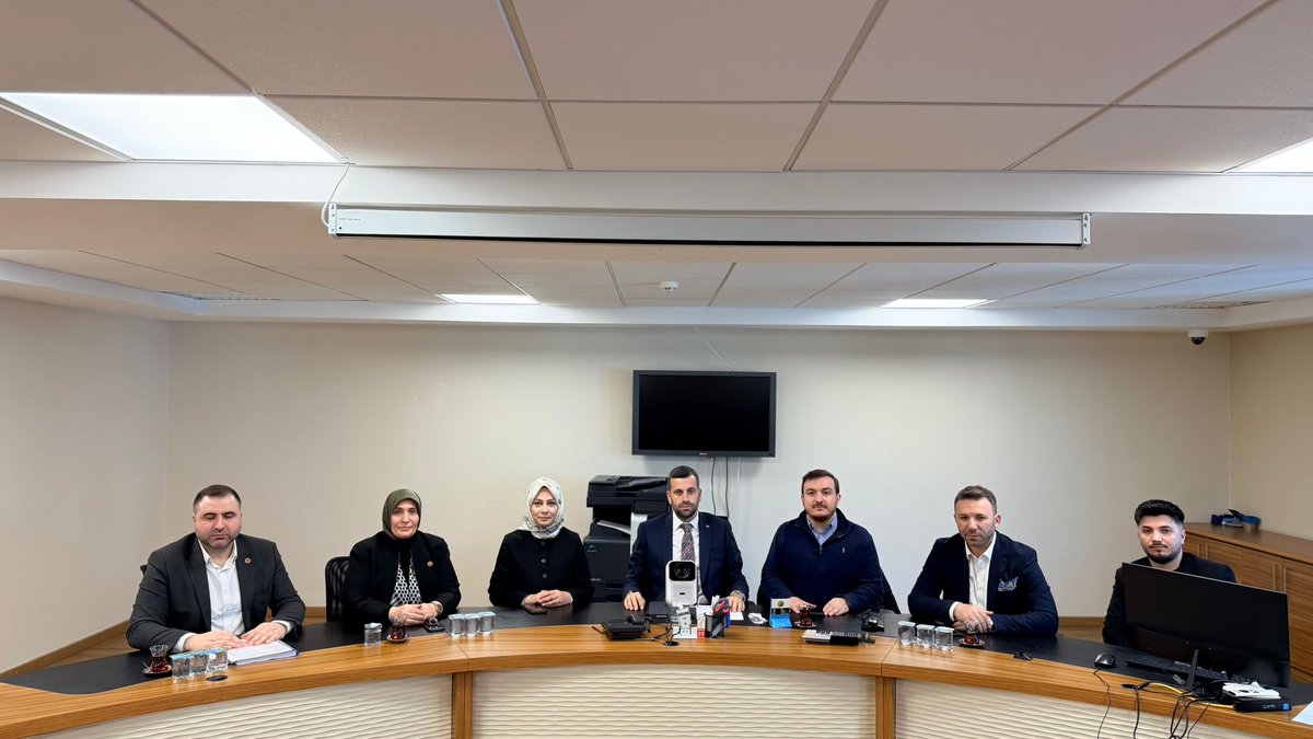 serdarorhan's tweet photo. Nisan ayı meclisimizde bizleri yalnız bırakmayan Kadın Kolları Başkanımız @SedaBatal_24 ve ekinine teşekkür ediyoruz.

@burakcifci34 
@atasehirakparti 
@atasehirak1 https://t.co/Q9MnumQugB