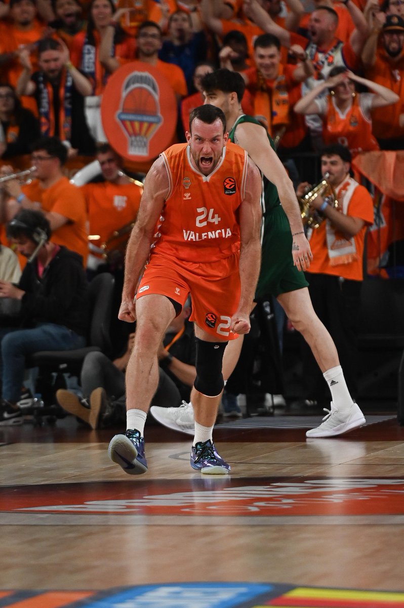 ¡<a href="/valenciabasket/">Valencia Basket Club</a> jugará los Playoffs de la Euroliga como cabeza de serie!

Los taronjas vencen a Panathinaikos por 102-84 y se aseguran matemáticamente estar entre los cuatro primeros. Cierran la temporada con un balance de 16-3 como locales.

En una actuación coral, seis